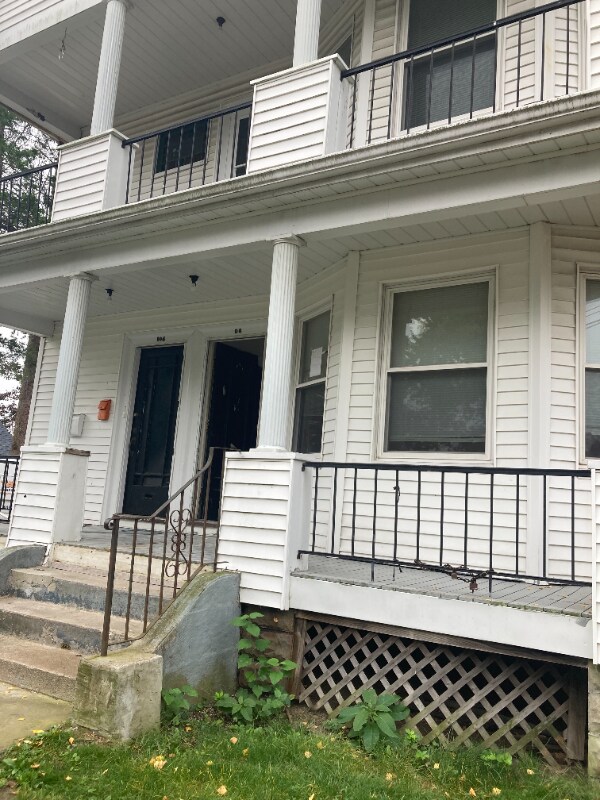 Primary Photo - 104 Dunedin St
