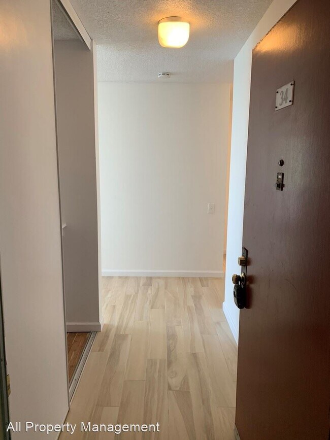 Building Photo - 2 br, 2 bath House - 5009 Palmetto Ave # 34