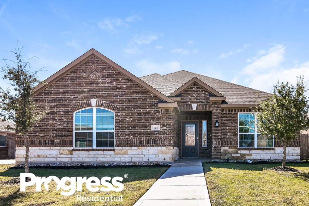 526 Roaring Springs Dr, Glenn Heights, TX 75154 House Rental in Glenn