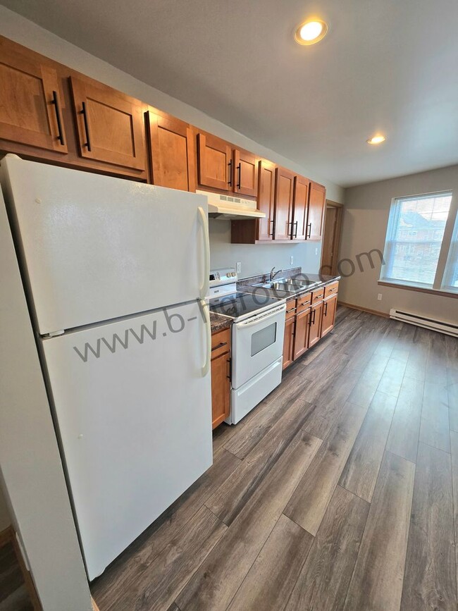 Foto del edificio - 2333 Roosevelt Rd