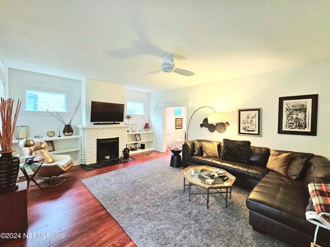 Foto del edificio - 1 bedroom in Jacksonville FL 32205