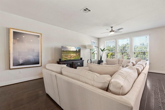 Building Photo - 7505 Belfair Ter