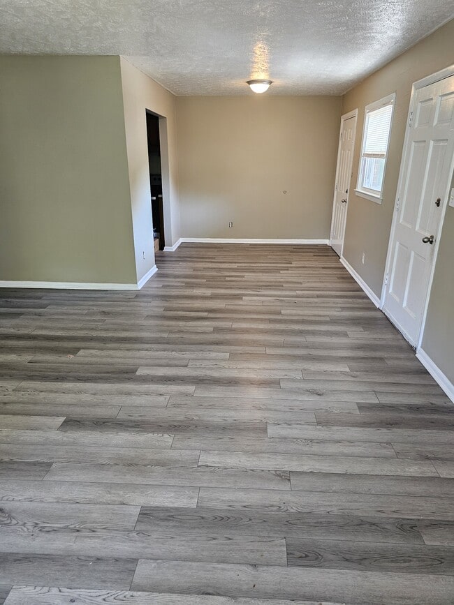 Building Photo - 3214 Tallywood Dr