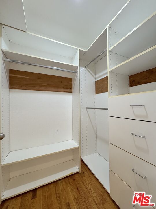 Foto del edificio - 805 N W Knoll Dr