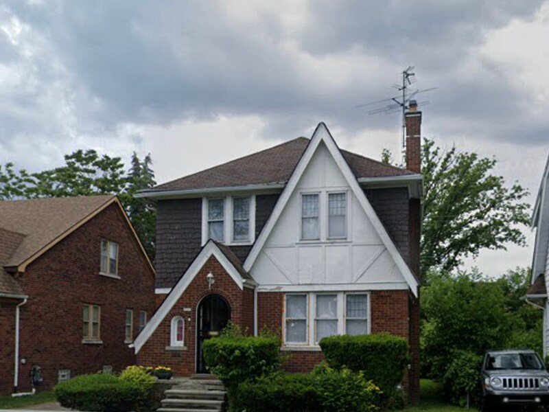 Foto principal - 5727 Buckingham Ave