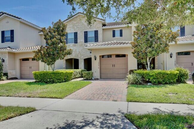 Foto del edificio - Elegant 2/2.5 Townhome in Guard-Gated Eagl...
