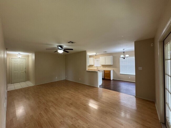Foto del edificio - Available now in Bridle Ridge!