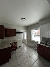 Building Photo - 1040 Campbell St