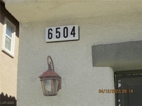Building Photo - 6504 Blessed Thistle Ave