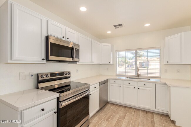 Foto del edificio - 929 E Saragosa St