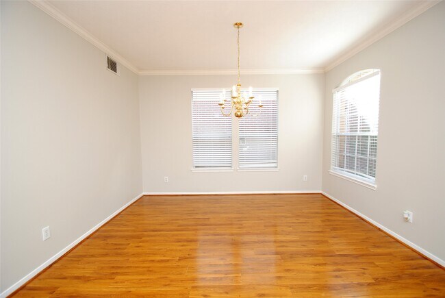 Foto del edificio - 1115 Oxford Mills Ln