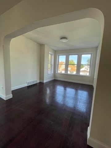 Building Photo - 1250 N Monitor Ave