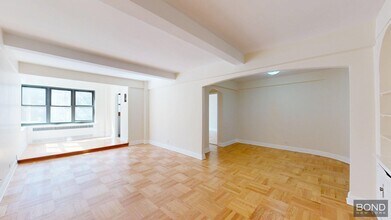 Building Photo - 141 E 56th St