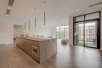 Building Photo - 2710 Steel St