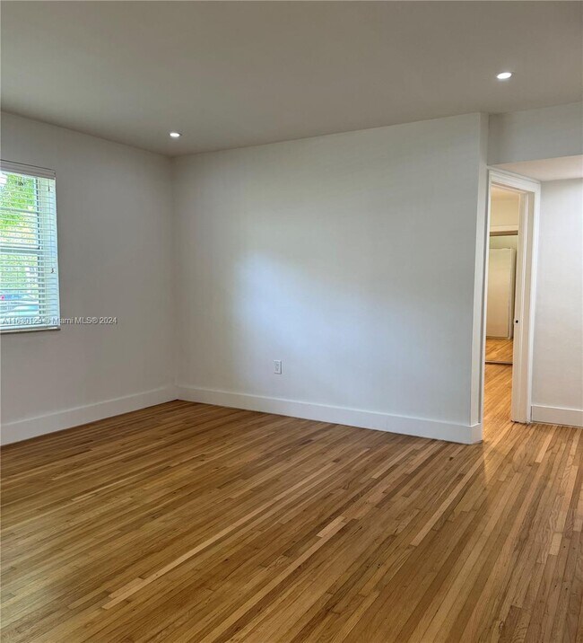 Foto del edificio - 7905 SW 57th Ave