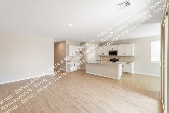 Foto del edificio - 36033 W San Clemente Ave