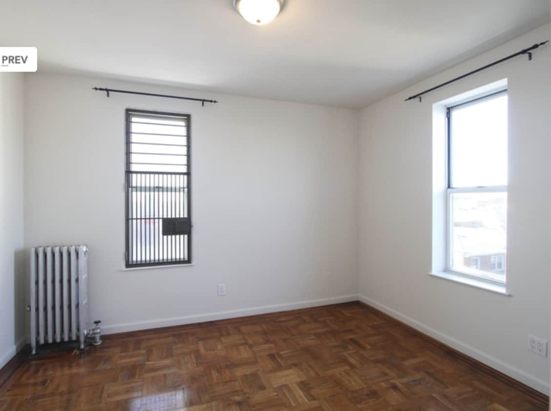Building Photo - 856 50th St