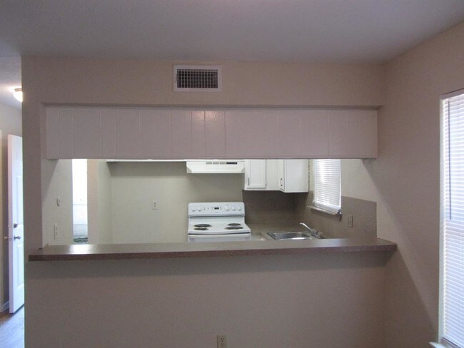 Foto del edificio - 12330 Wild Pine Dr