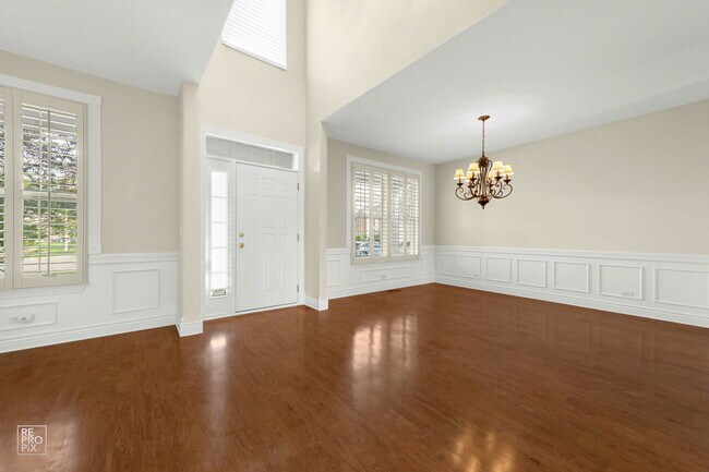Foto del edificio - 4911 Princeton Ln