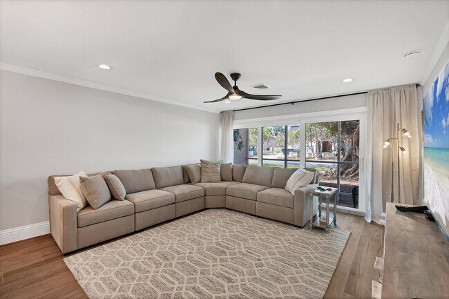 Foto del edificio - 500 S Washington Dr