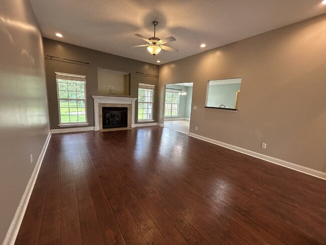 Building Photo - Home for Rent
