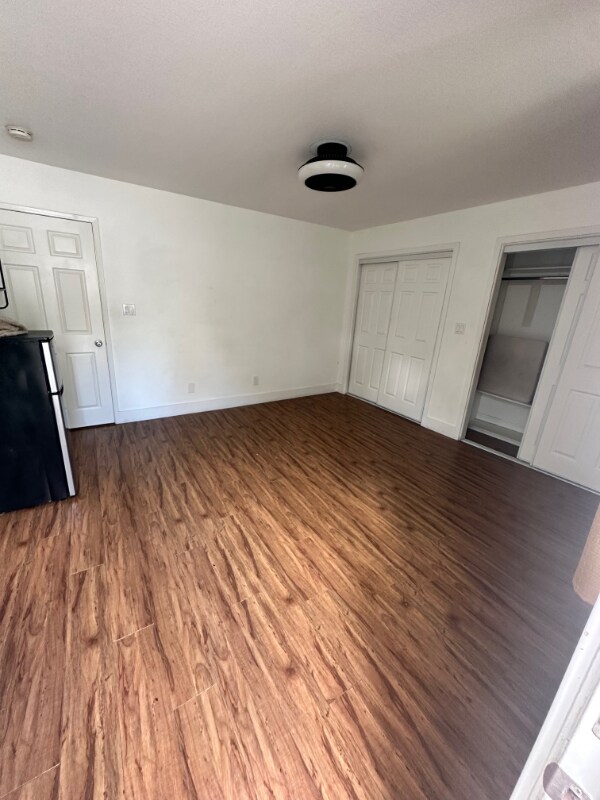 2036 E Knopf St Unit B, Compton, CA 90222 Room for Rent in Compton