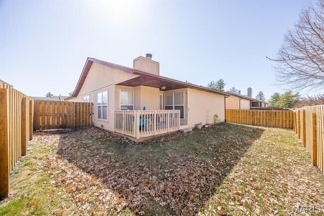 Foto del edificio - 425 Eagle Terrace Dr