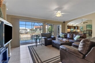 Building Photo - 562 Goldcoast Ct Building Photo - 562 Goldcoast Ct