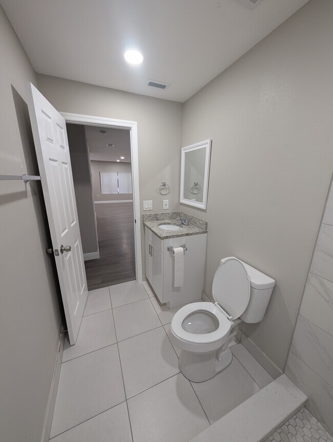 Foto del edificio - 3416 Phillips St