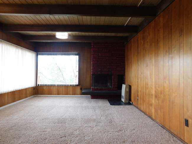 HUGE windows, wood-burning fireplace - 512 E 15th Ave