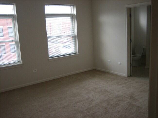 Foto del edificio - 1451 S Halsted St