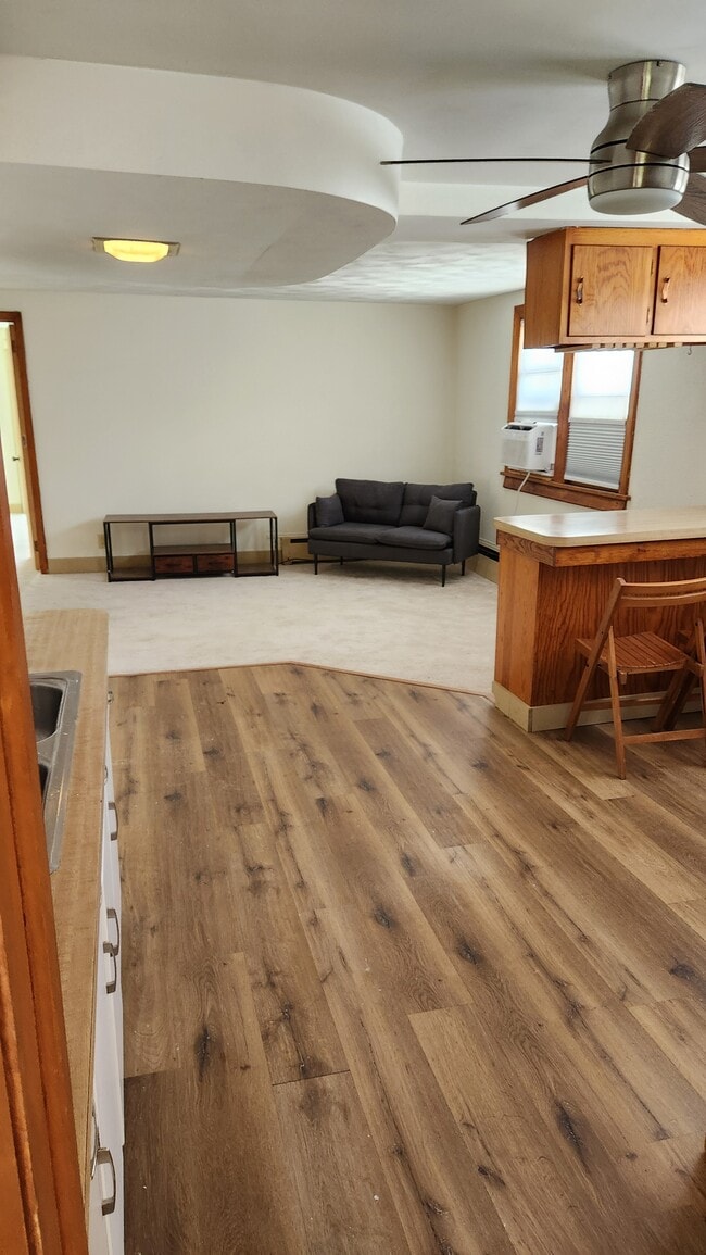 Entry - 274 Sweeney St