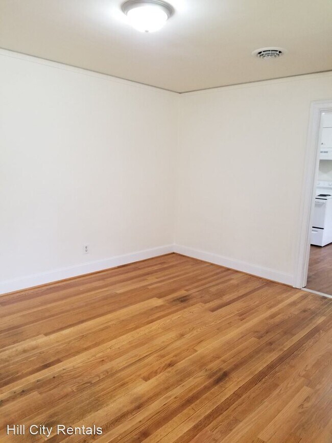 Foto del edificio - 3 br, 1 bath House - 2215 Park Place