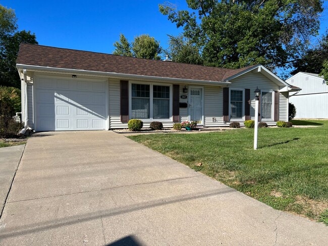 Building Photo - Welcome home to 3821 State St. 3 bedroom 2...