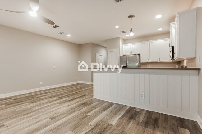Building Photo - 13406 Ocean Mist Dr