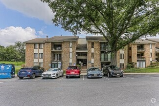 Building Photo - 5476 Cedar Ln