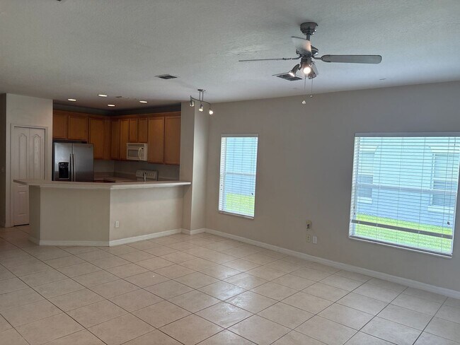 Foto del edificio - 9428 Flowering Cottonwood Rd