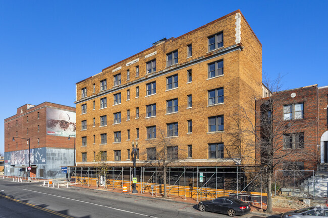 12.23.21 - SV - 2701-2711 Georgia Ave NW