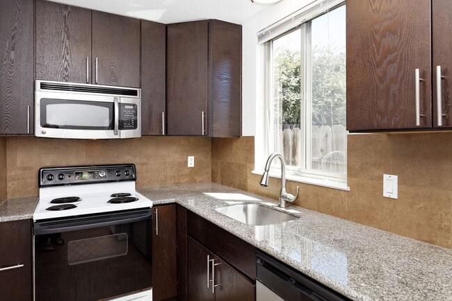 Foto del edificio - 2231 Ward St