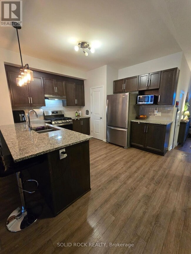 Building Photo - 461 Cope Dr