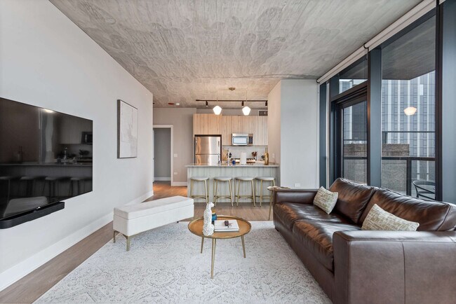 Foto del edificio - 1044 W Van Buren St