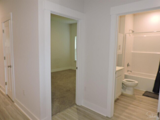 Foto del edificio - 5851 Sargassum Ln