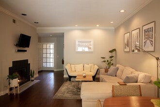 Building Photo - 25054 El Carrizo