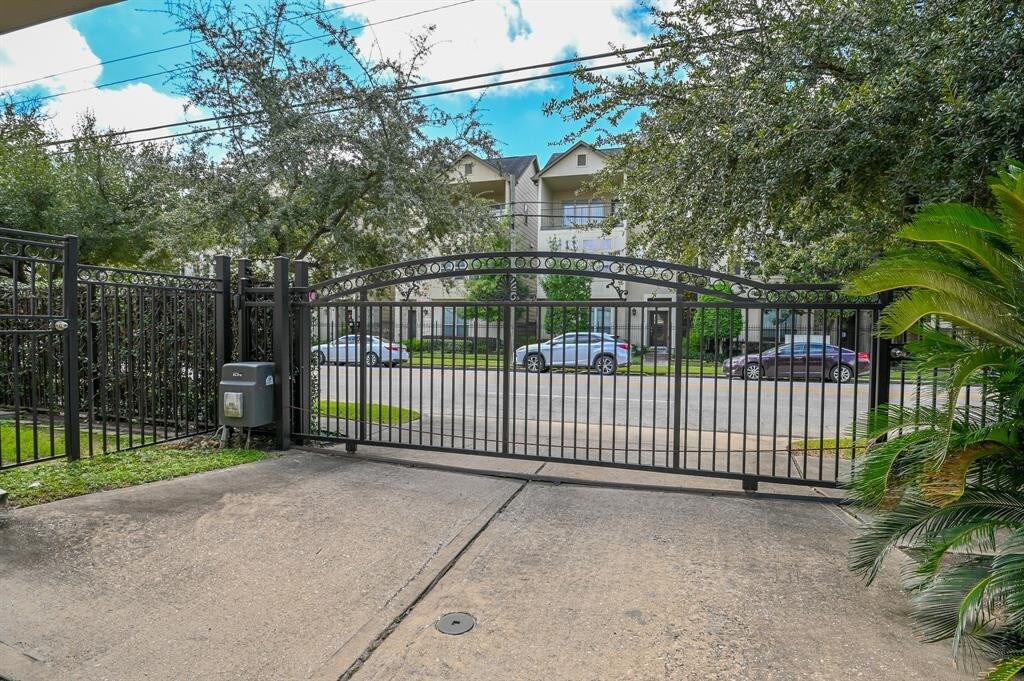 Foto principal - 2905 Leeland St
