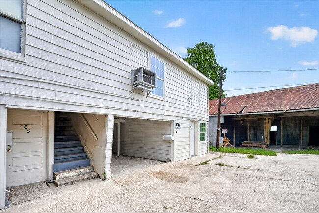 Building Photo - 4901 Stimson St
