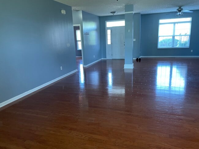 Building Photo - 3192 Ferrell Dr