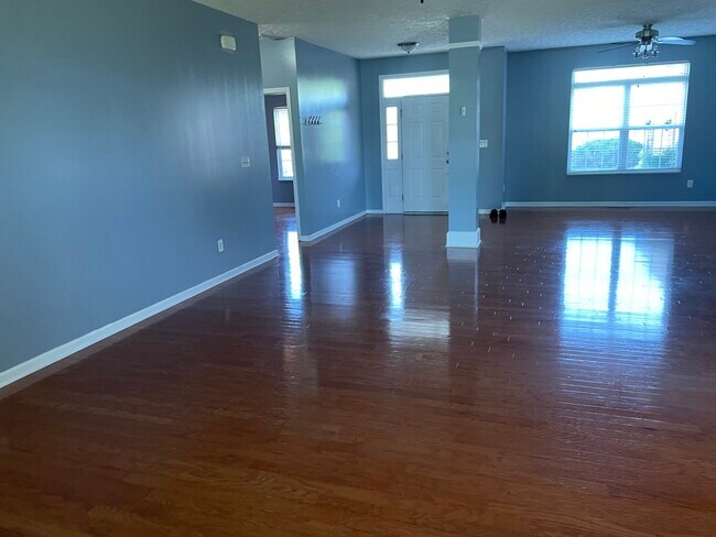 Foto del edificio - 3192 Ferrell Dr