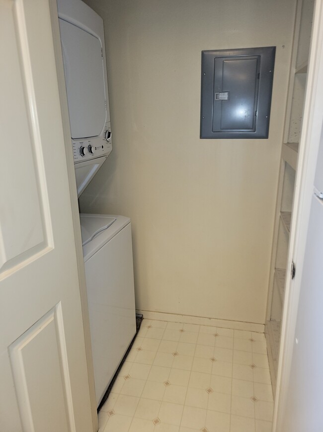 Laundry off Kitchen - 1058 Padre Dr
