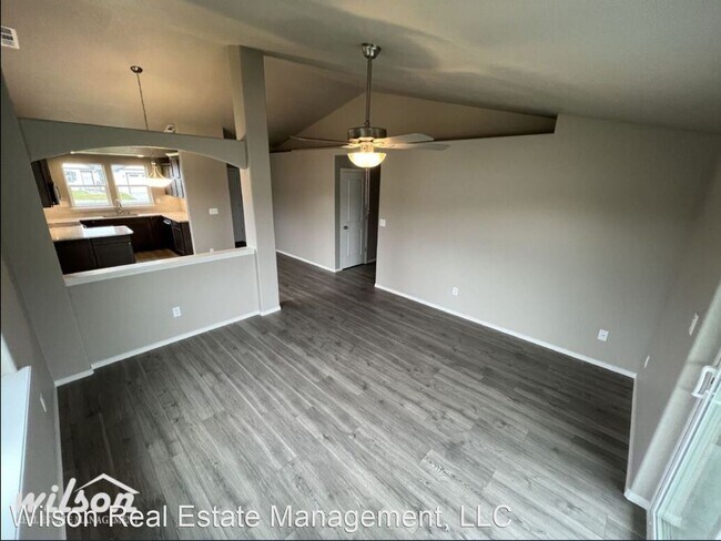 Building Photo - 3 br, 2 bath House - 6114 Crown Crest Ave