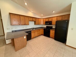 Building Photo - 149913-149913 Wineberry Ln